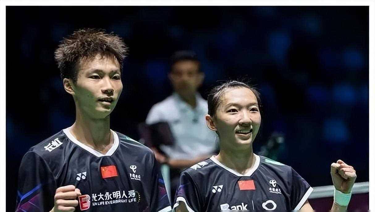 竞技场上蓄势待发，强弱头名仍待定的简单介绍
